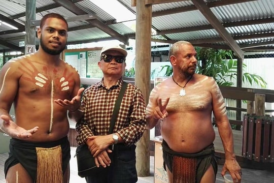 Cụ ông 82 tuổi du lịch một mình khắp thế giới