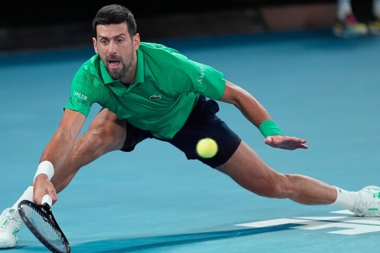 Thầy cũ của Djokovic: 'Nole đã trở lại, Alcaraz, Sinner hãy dè chừng'