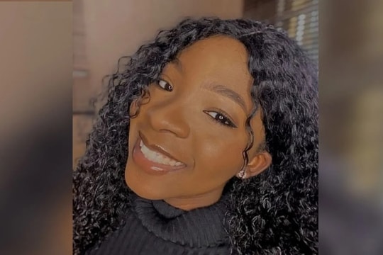 Nữ ca sĩ thiệt mạng vì bị rắn độc cắn trong phòng ngủ