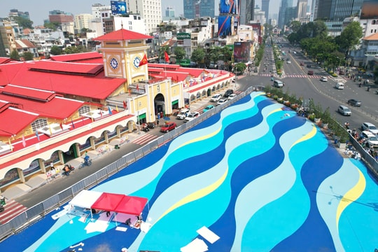 Sở Quy hoạch - Kiến trúc đề nghị tạm dừng chỉnh trang chợ Bến Thành, Hồ Con Rùa