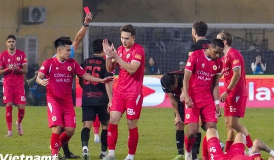 Công an Hà Nội soán ngôi đầu của Ninh Bình FC, khốc liệt cuộc đua tam mã