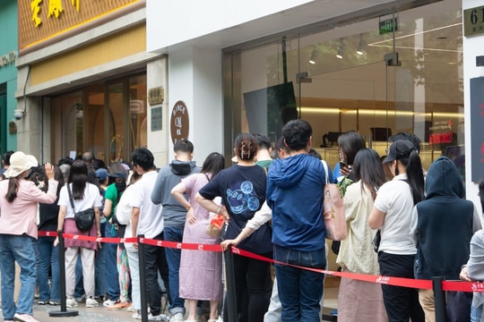 Khủng hoảng sàn giao dịch vàng Trung Quốc: Rút 2 triệu đồng phải chờ 82 năm