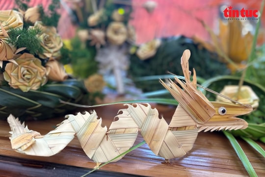 Lá dừa hóa thân thành sản phẩm nghệ thuật, bừng sáng tại Hội chợ Mùa Xuân 2026
