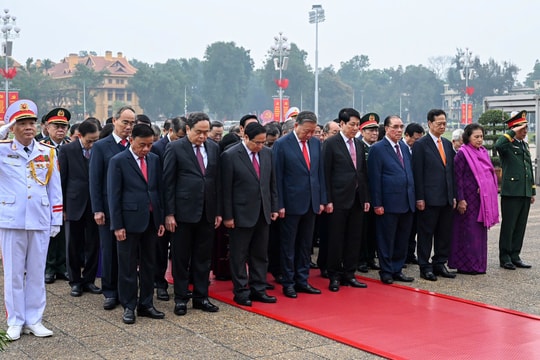 Lãnh đạo Đảng, Nhà nước vào Lăng viếng Chủ tịch Hồ Chí Minh