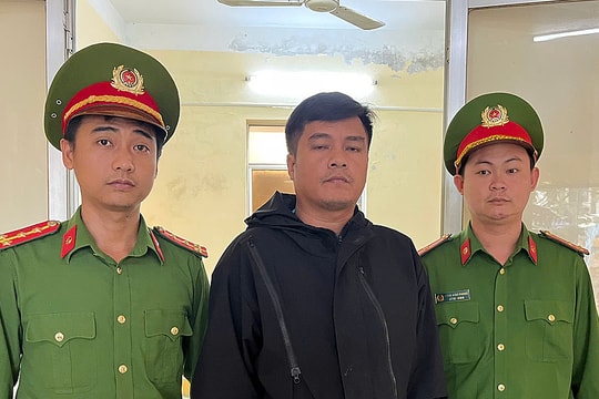 Trưởng thôn bị khởi tố vì 'xuyên tạc chính sách của địa phương'