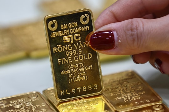 Mỗi lượng vàng miếng tăng thêm gần 4 triệu đồng