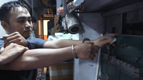 Kẻ sống kín tiếng bán ma túy qua khe cửa hẹp