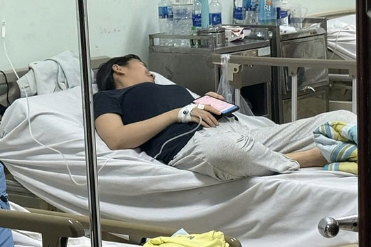 46 người ở TP HCM nghi ngộ độc sau ăn tiệc tất niên