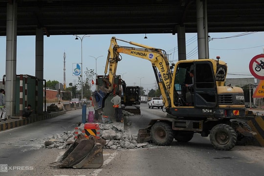 TP HCM tháo dỡ trạm thu phí trên quốc lộ 51