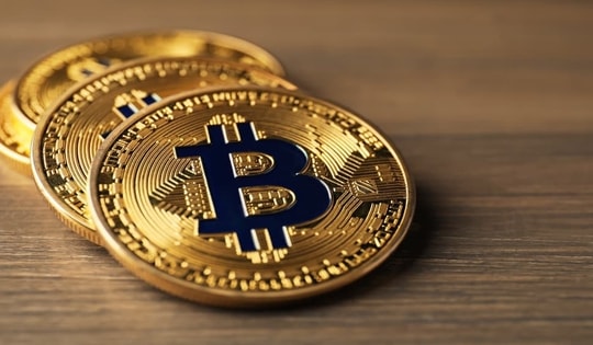 Thị trường tiền số hôm nay, 4-2: Bitcoin quay đầu