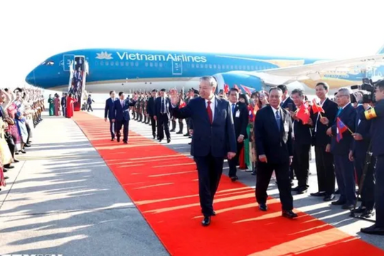 Tổng Bí thư Tô Lâm tới Lào, bắt đầu các hoạt động trong chuyến thăm cấp Nhà nước