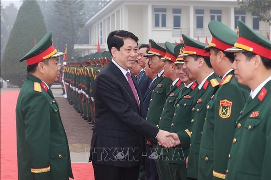 Chủ tịch nước Lương Cường thăm, chúc Tết Quân khu 2 và Sư đoàn 316