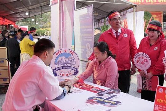 Lan tỏa Tết Nhân ái, chăm lo người khó khăn trên cả nước