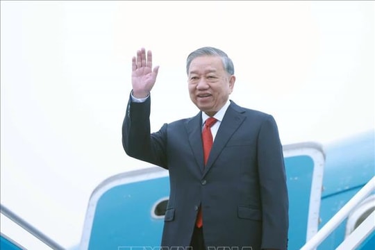 Chùm ảnh Tổng Bí thư Tô Lâm lên đường thăm cấp Nhà nước tới Lào