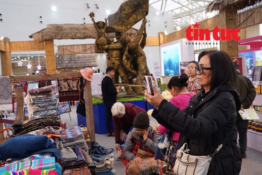 Tụ hội văn hóa các vùng miền tại Hội chợ Mùa Xuân