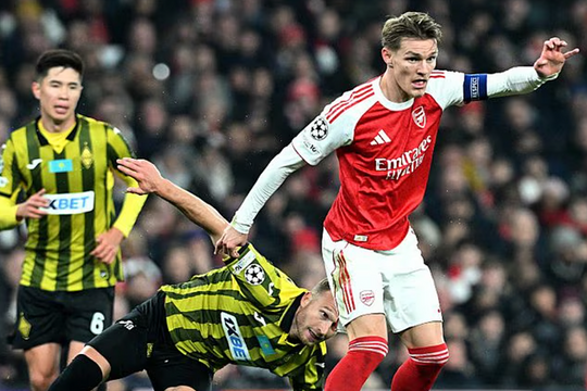 Odegaard: 'Arsenal bị tác động từ sự lo lắng của CĐV'