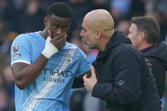 Guardiola bức xúc vì quy định lạ ở Cup Liên đoàn