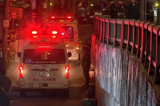 Cháy nhà hai tầng ở TP HCM, 3 mẹ con chết