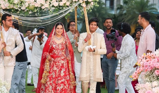 Cặp đôi Ấn Độ "mở màn" cho du lịch cưới Đà Nẵng