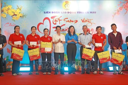 Hỗ trợ gần 10.000 đoàn viên, người lao động tại Cà Mau dịp Tết Nguyên đán