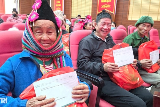 "Trong lúc khó khăn như thế này, được quan tâm, sẻ chia là quý lắm!"