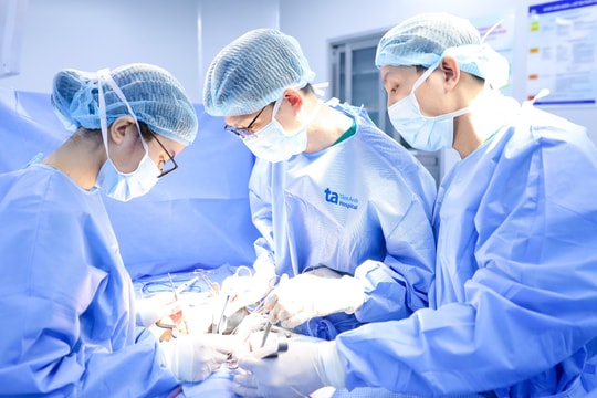 Sinh thiết hạch gác cửa xác định nguy cơ di căn ung thư