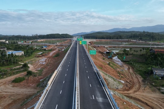 100 km cao tốc Bắc Nam qua miền Trung đủ điều kiện khai thác trước Tết