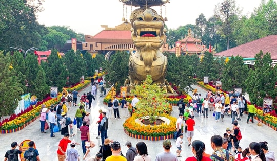 Tết này, Suối Tiên có gì đặc biệt để đón khách trong nước và quốc tế?