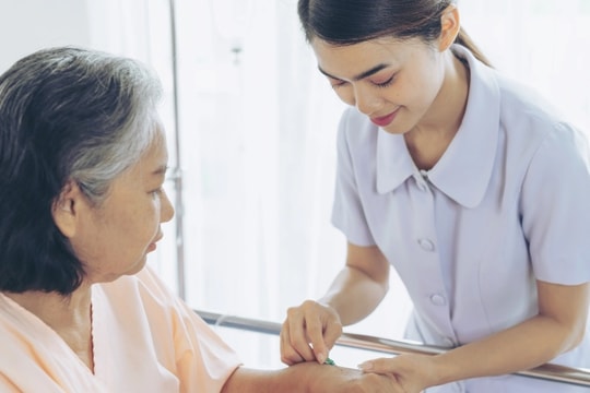 Dịch vụ báo hiếu cha mẹ đắt khách, doanh nghiệp kiếm bộn tiền dịp Tết