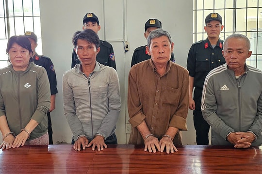 4 người cấu kết với nghi phạm chiếm đất ở Phú Quốc bị bắt