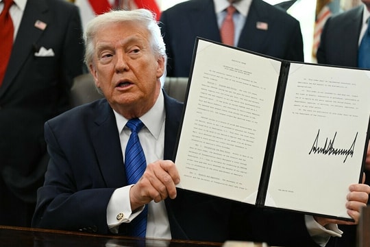 Mỹ áp thuế các đối tác thương mại của Iran