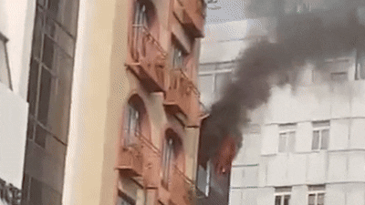 Cháy nhà 5 tầng ở trung tâm TP HCM