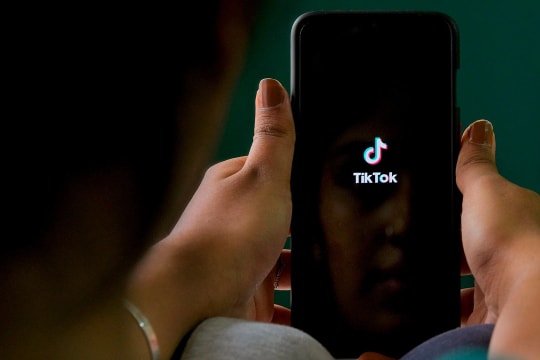 EU cáo buộc TikTok 'thiết kế gây nghiện', dọa phạt nặng
