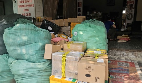 Những lưu ý quan trọng khi mua hàng online, gửi chuyển phát nhanh dịp cận Tết