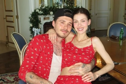 Vợ chồng Brooklyn Beckham lên kế hoạch nhận con nuôi