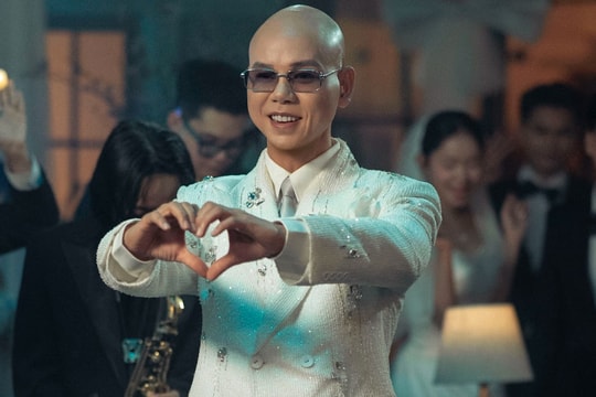 Sau bài hát sinh nhật quốc dân, Phan Đinh Tùng chọn ngày lễ tình yêu để tạo hit?