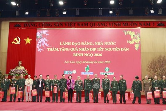 Phó Thủ tướng Chính phủ Phạm Thị Thanh Trà thăm, chúc Tết tại Lào Cai