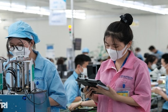 Làm thêm, trực Tết được trả lương thế nào?