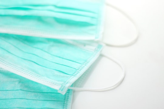 Khẩu trang y tế dùng nhiều lần được không?