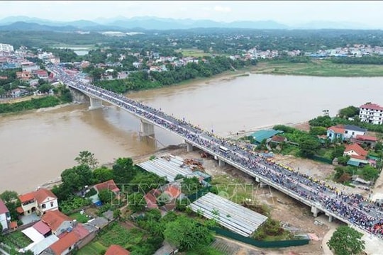 Bổ sung vốn mở rộng đường nối cầu Phong Châu với đường liên vùng