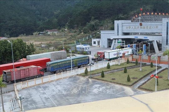 Lạng Sơn hỗ trợ doanh nghiệp thông quan nhanh hàng hóa tại các cửa khẩu