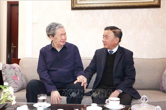 Thường trực Ban Bí thư Trần Cẩm Tú thăm, chúc Tết các đồng chí nguyên lãnh đạo Đảng, Nhà nước