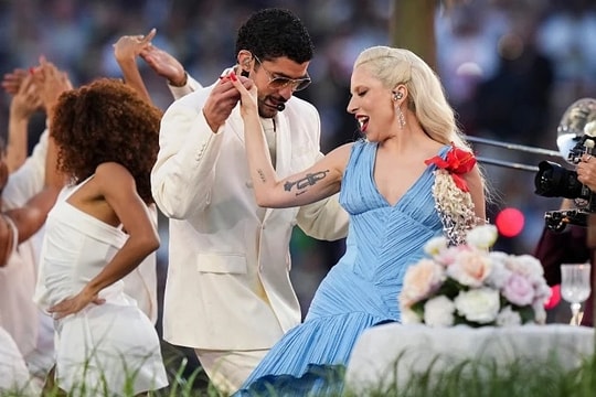 Bad Bunny mang văn hóa Puerto Rico đến Super Bowl 2026