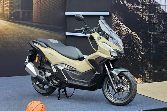 Honda ADV160 2026 giá từ 3.200 USD