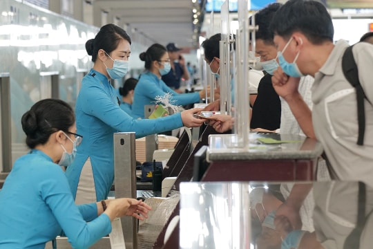 Vietnam Airlines tăng cường kiểm soát hành lý xách tay