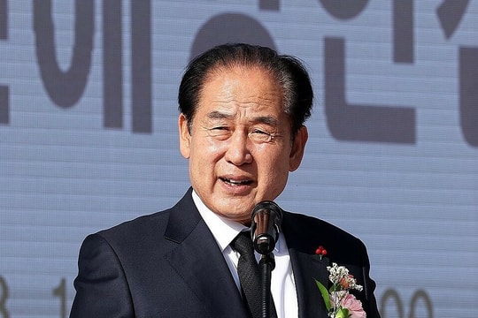 Chủ tịch huyện ở Hàn Quốc bị khai trừ đảng vì phát ngôn 'nhập khẩu trinh nữ Việt'