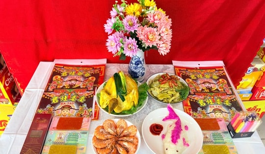 Siêu thị vào cuộc, mâm cúng ông Táo bước vào “cuộc đua”