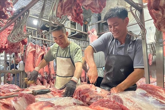 Doanh nghiệp, siêu thị vào cuộc bình ổn thị trường thịt lợn