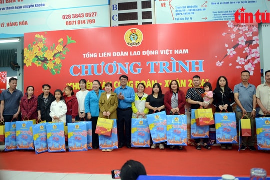 Gần 3.000 lao động TP Hồ Chí Minh về quê trên ‘Chuyến tàu Công đoàn’