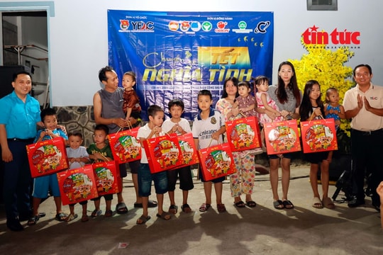 Tết đủ đầy với thanh niên công nhân ở các khu lưu trú văn hóa